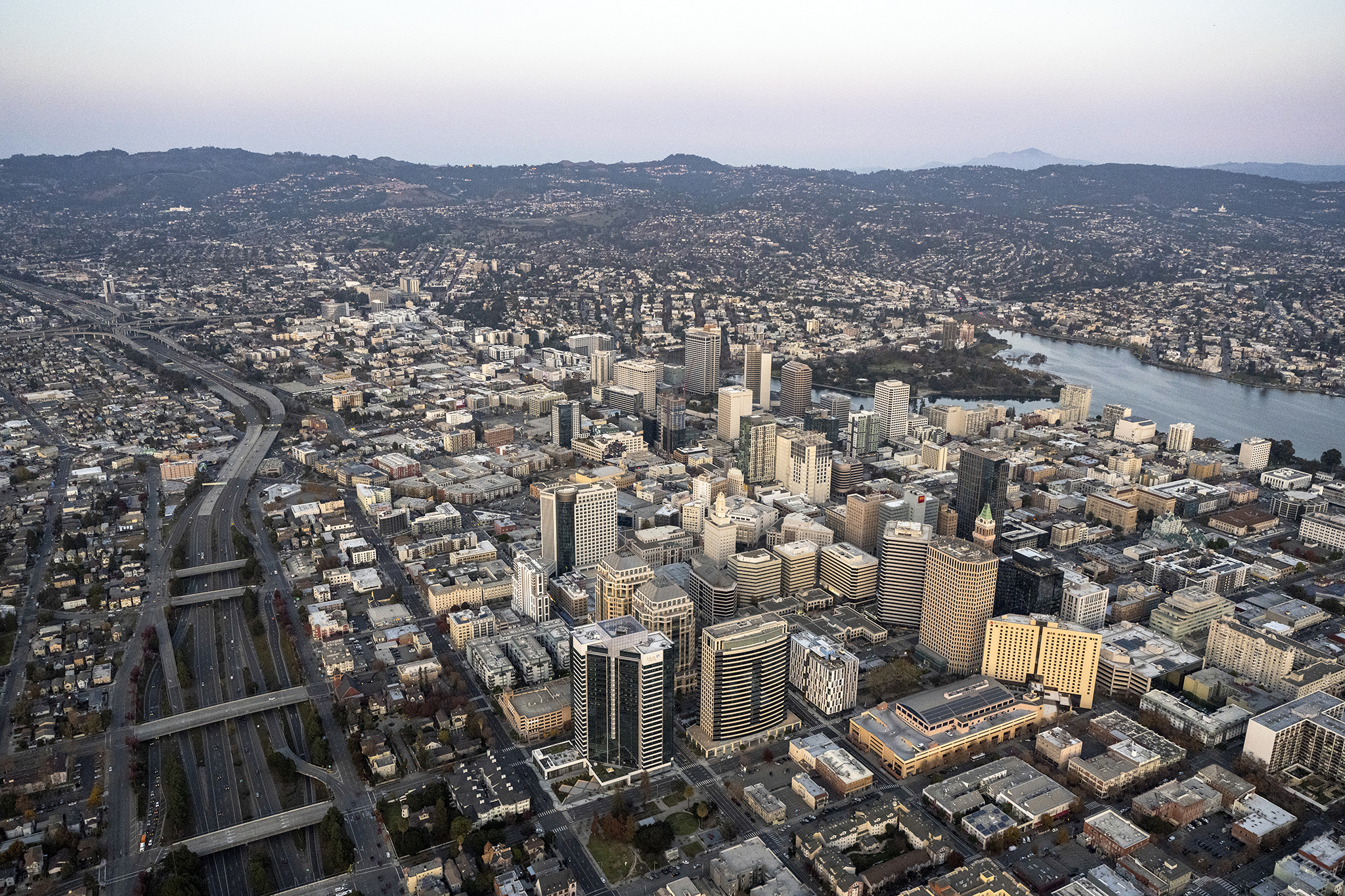 Oakland’s new speed cameras issued 82,000 tickets in just over a month