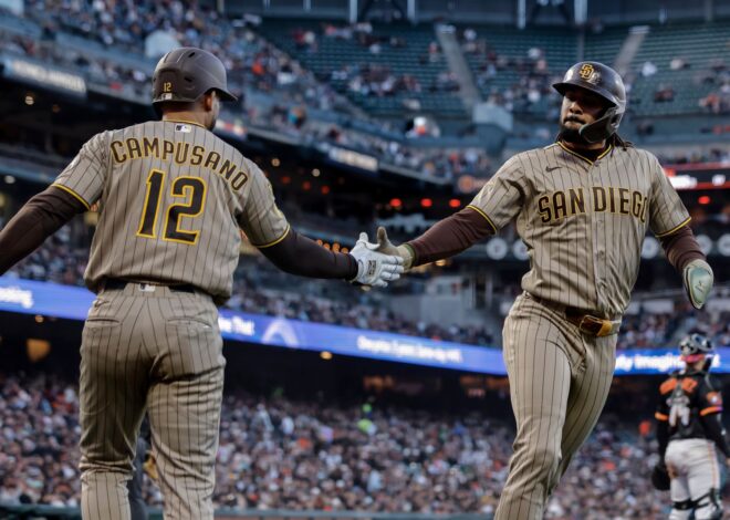 Padres tie season highs for hits (14) and runs in 10-5 win over Giants