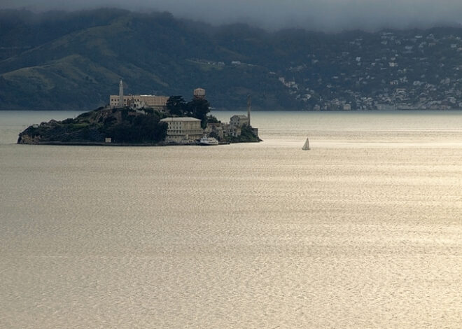 ‘Traumatic’: SF ferry to Alcatraz slams into Pier 31, shattering windows