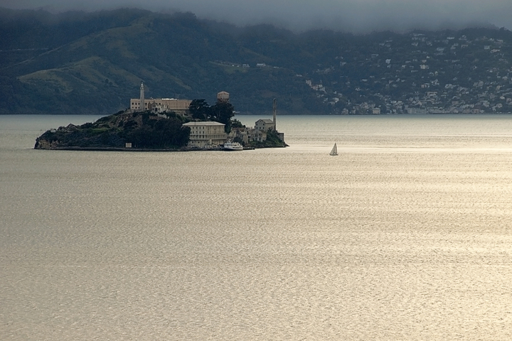 ‘Traumatic’: SF ferry to Alcatraz slams into Pier 31, shattering windows