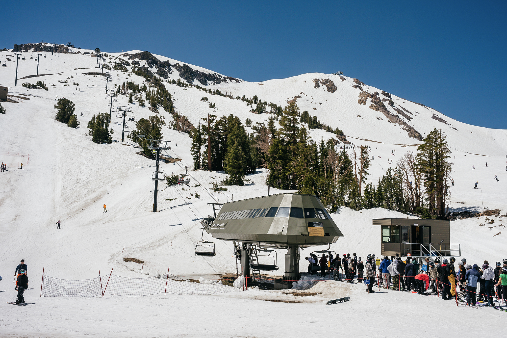 Wind, snow, lightning forecast to hit the Sierra Nevada this week