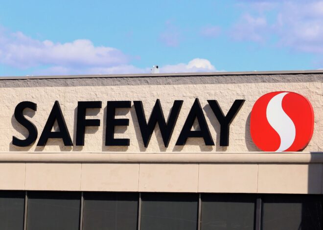 2 women allegedly fight, bear spray used inside Bay Area Safeway
