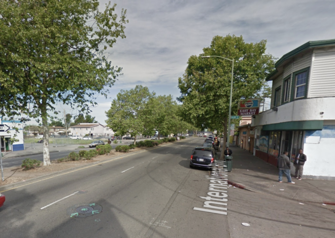 3 killed, several more injured after driver crashes into crowd in Oakland