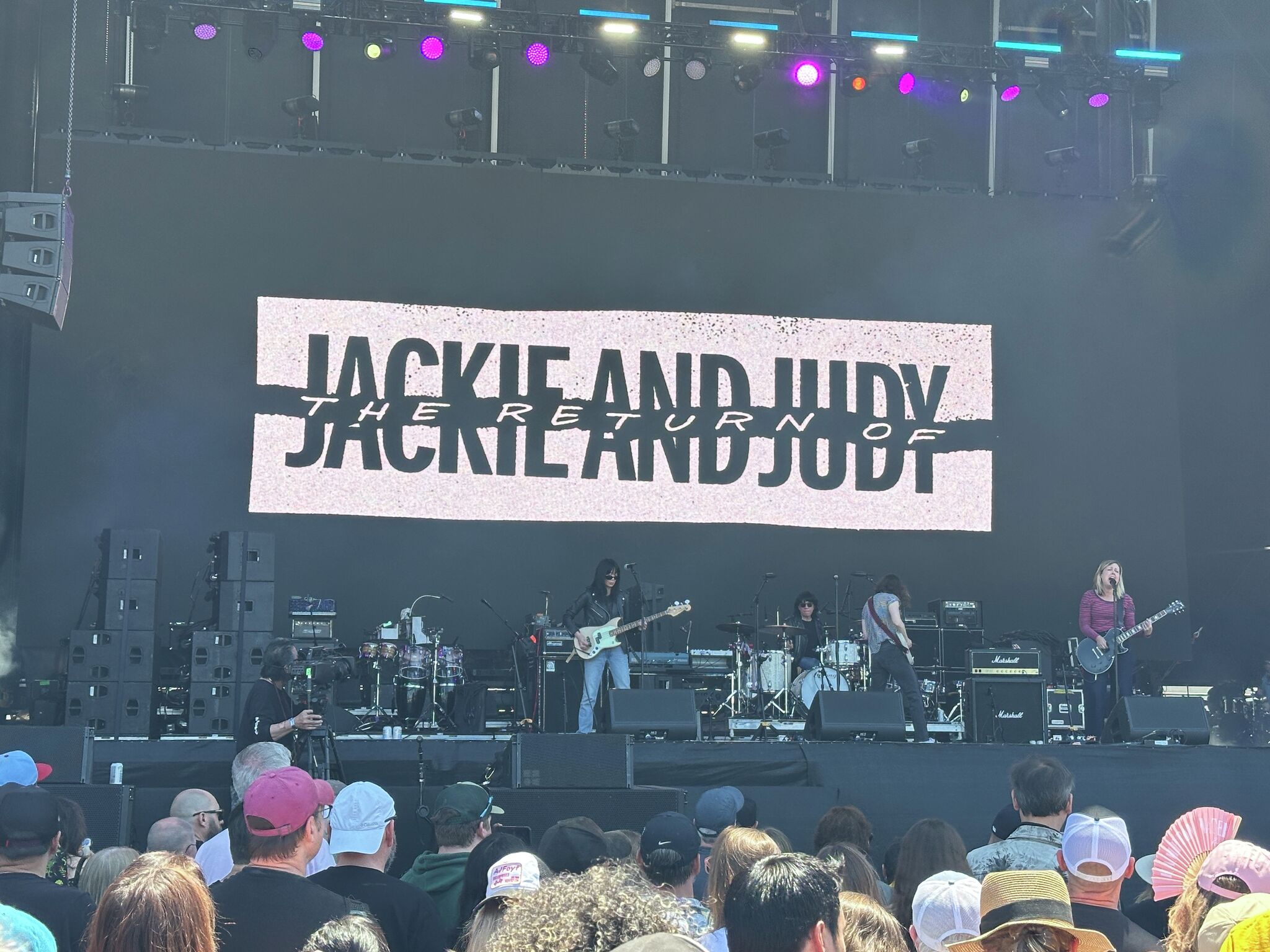 Former ‘SNL’ comedian, ’90s rock band compare ICE to the KKK at BottleRock