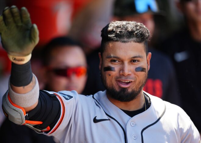 Bader’s wind-aided grand slam helps Giants breeze to 10-1 victory over Athletics
