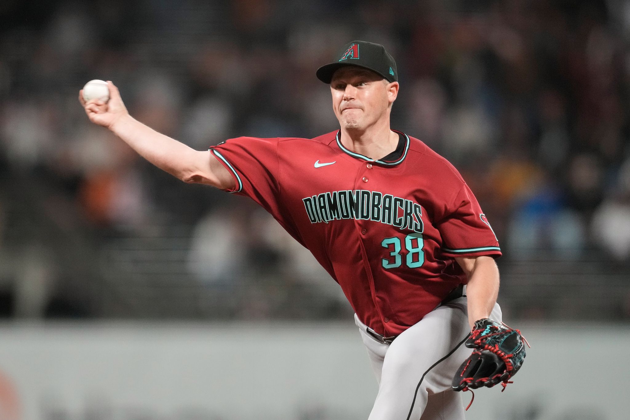 Marte and Del Castillo homer as Diamondbacks beat Giants 7-5 for ninth win in 10 games
