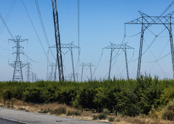 60 mph wind gusts prompt red flag warnings in California