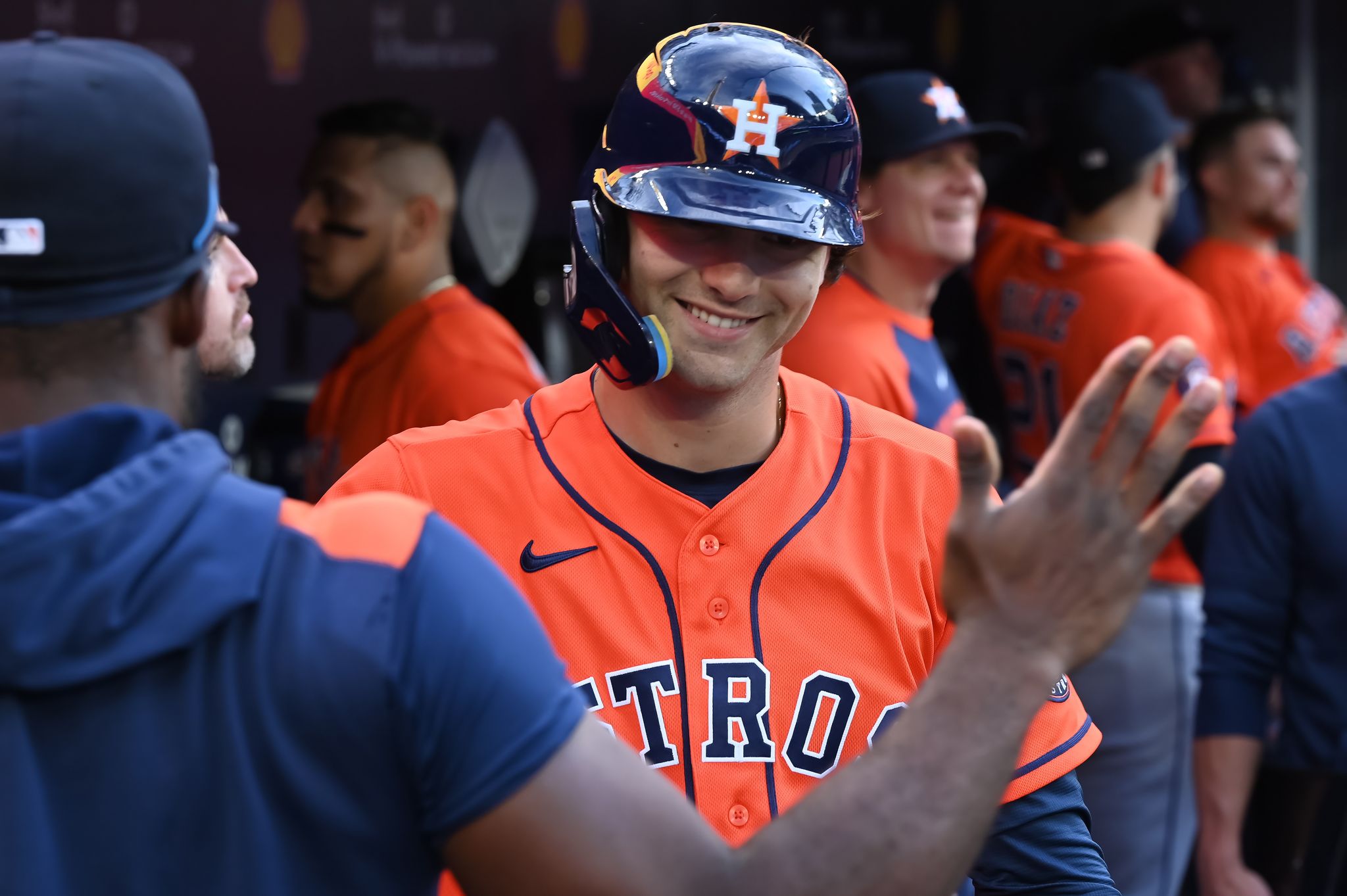 Joey Loperfido hits tiebreaking 3-run HR in 11th inning as Astros beat Blue Jays