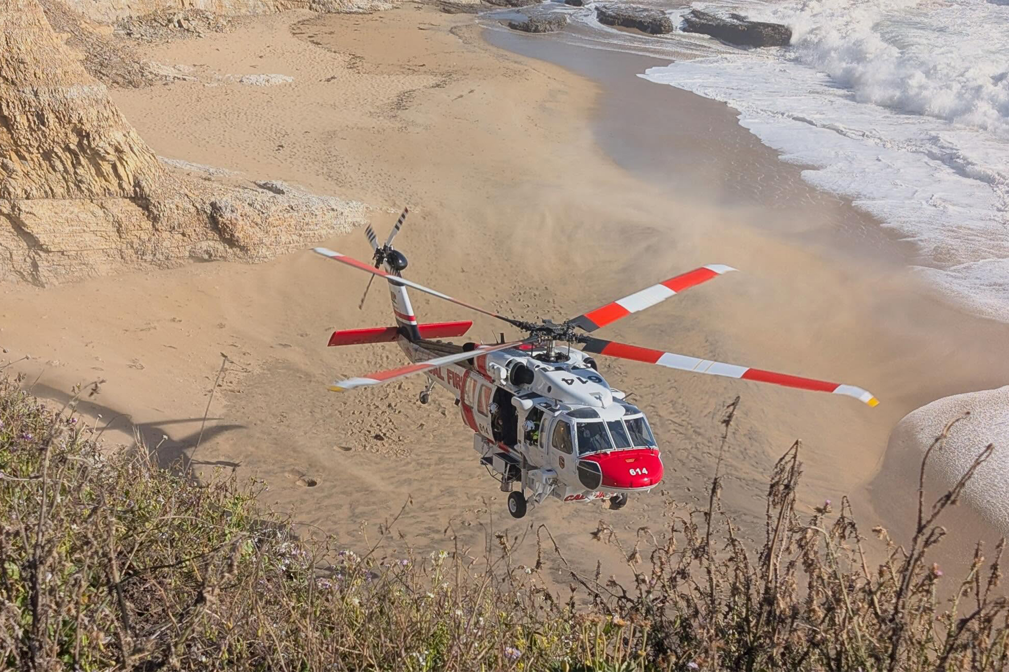2 Bay Area college students die after getting trapped on Santa Cruz beach