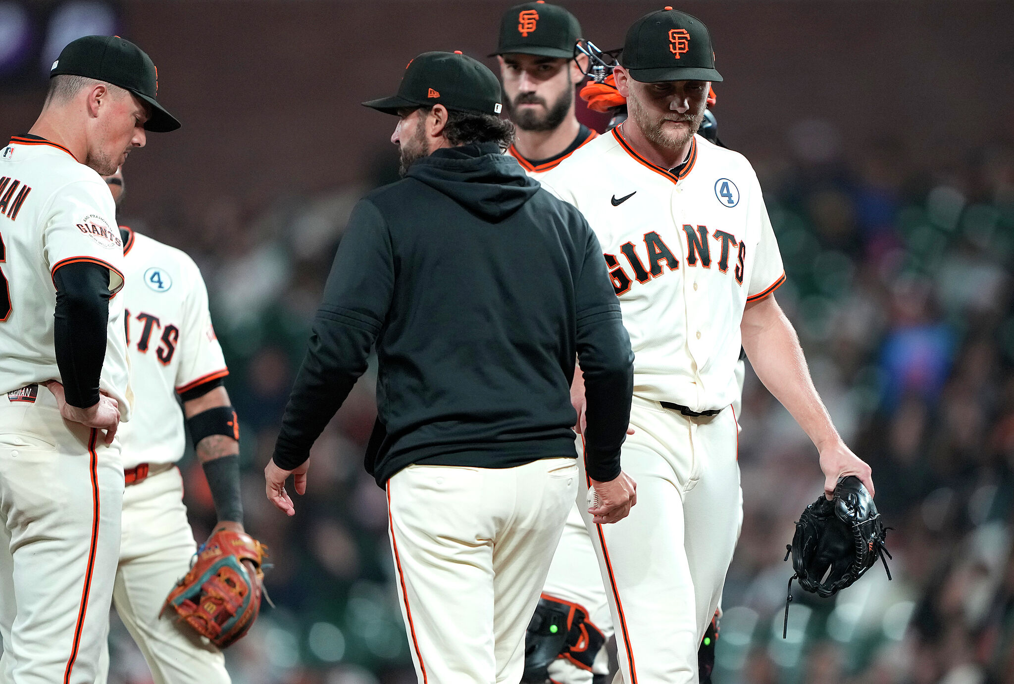 After SF Giants blow another game, ex-pitcher drops epic rant on postgame show