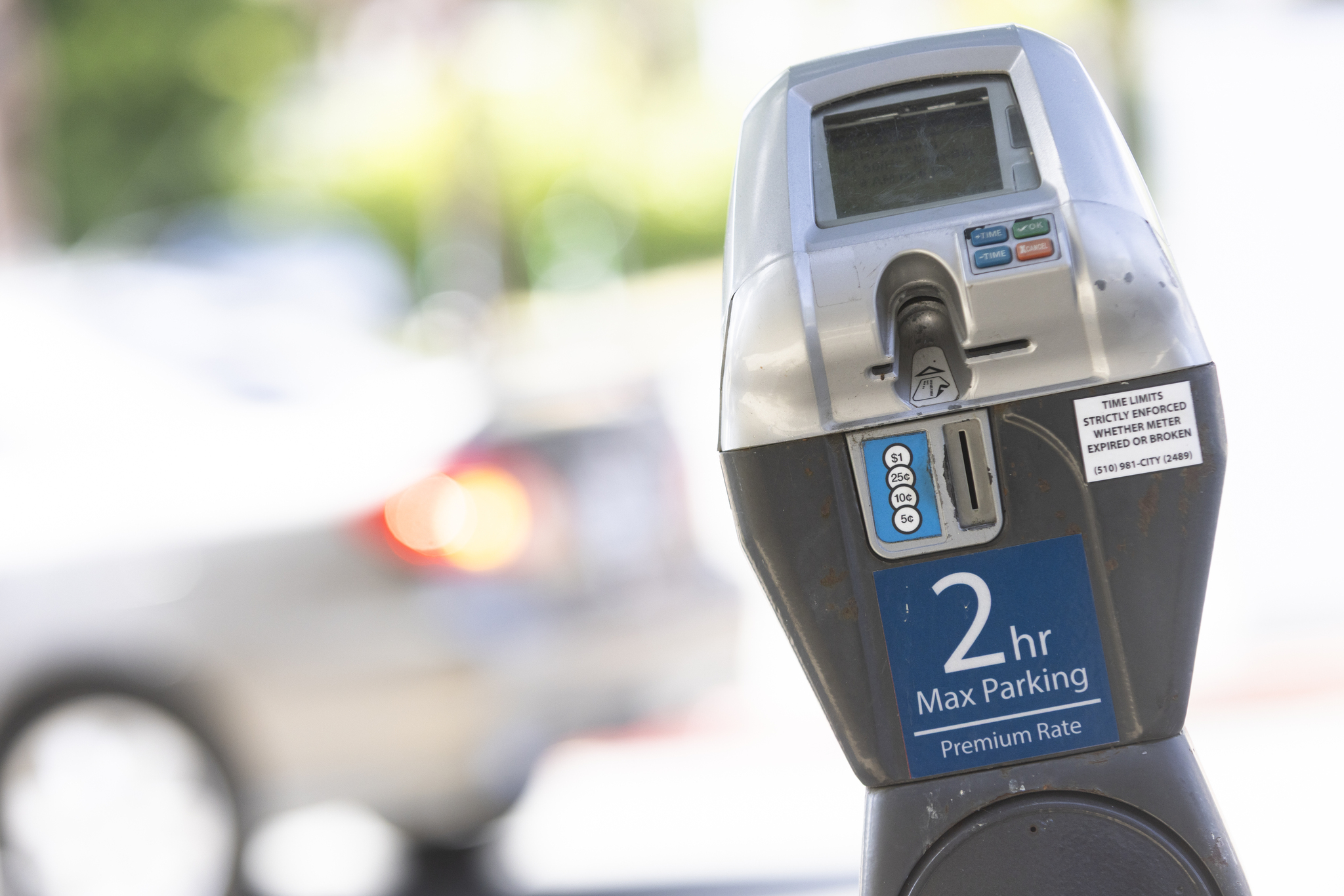 Berkeley OKs plan that penalizes residents for owning multiple cars