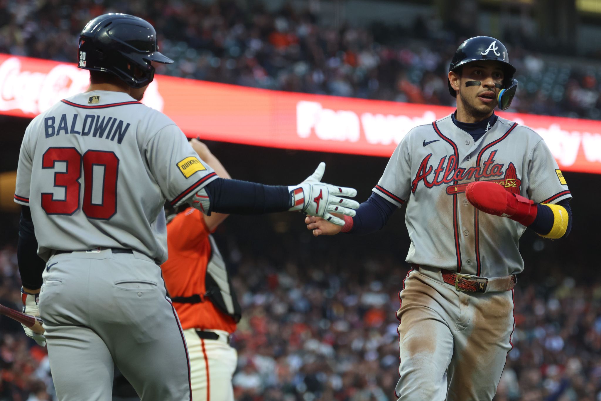 Dubon’s 2 hits and 2 runs against former team leads Braves over Giants 3-1