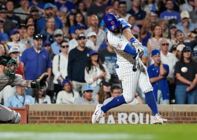 Slumping shortstop Dansby Swanson out of Cubs starting lineup against the Giants on Saturday