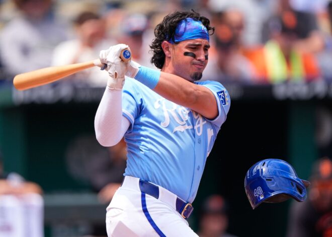 Salvador Perez ties the franchise home run record with his 317th as the Royals beat the Giants 5-4