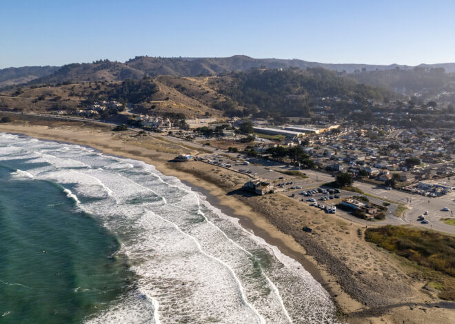Residents of famed Bay Area surf spot urge city to close parking lots