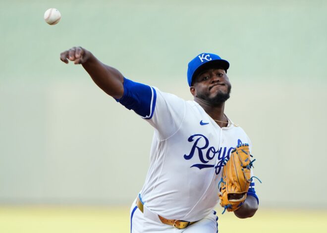 Avila and Loftin power the Royals to a 3-2 win over the Giants