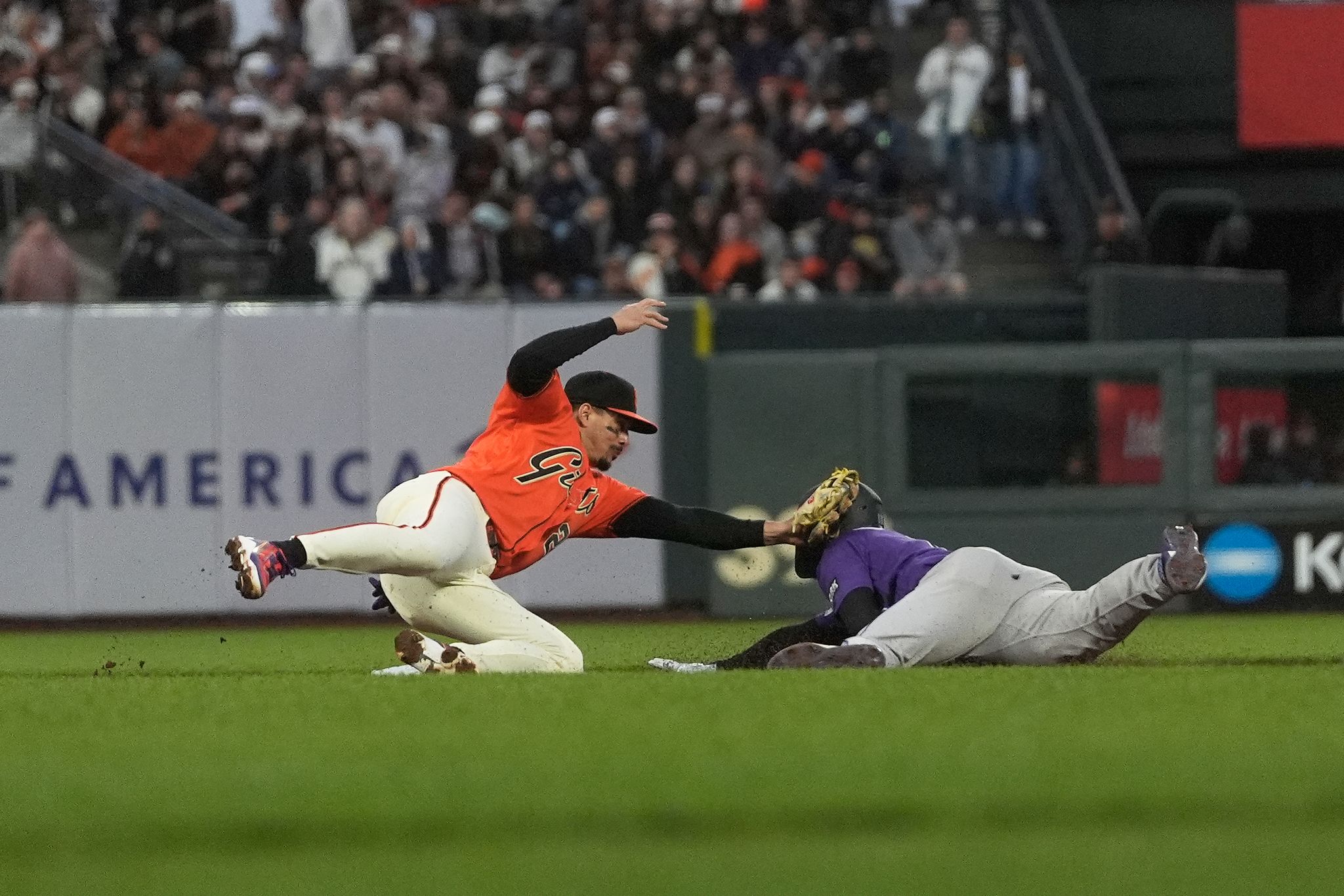 Karros’ 2-run single in the ninth helps Rockies rally past Giants 4-3