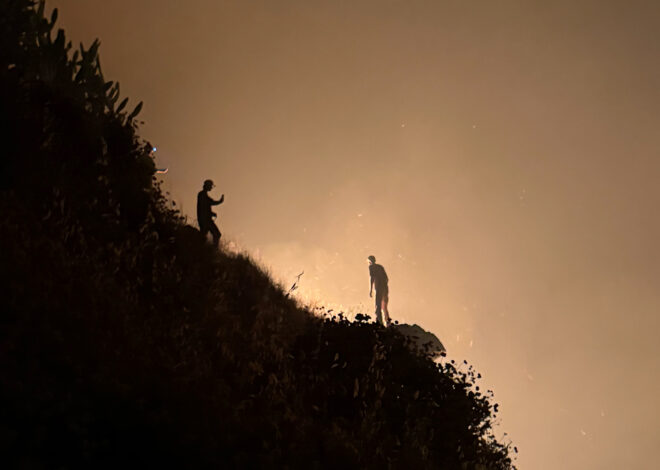 As Big Sur wildfire grows, some residents choose to stay and fight