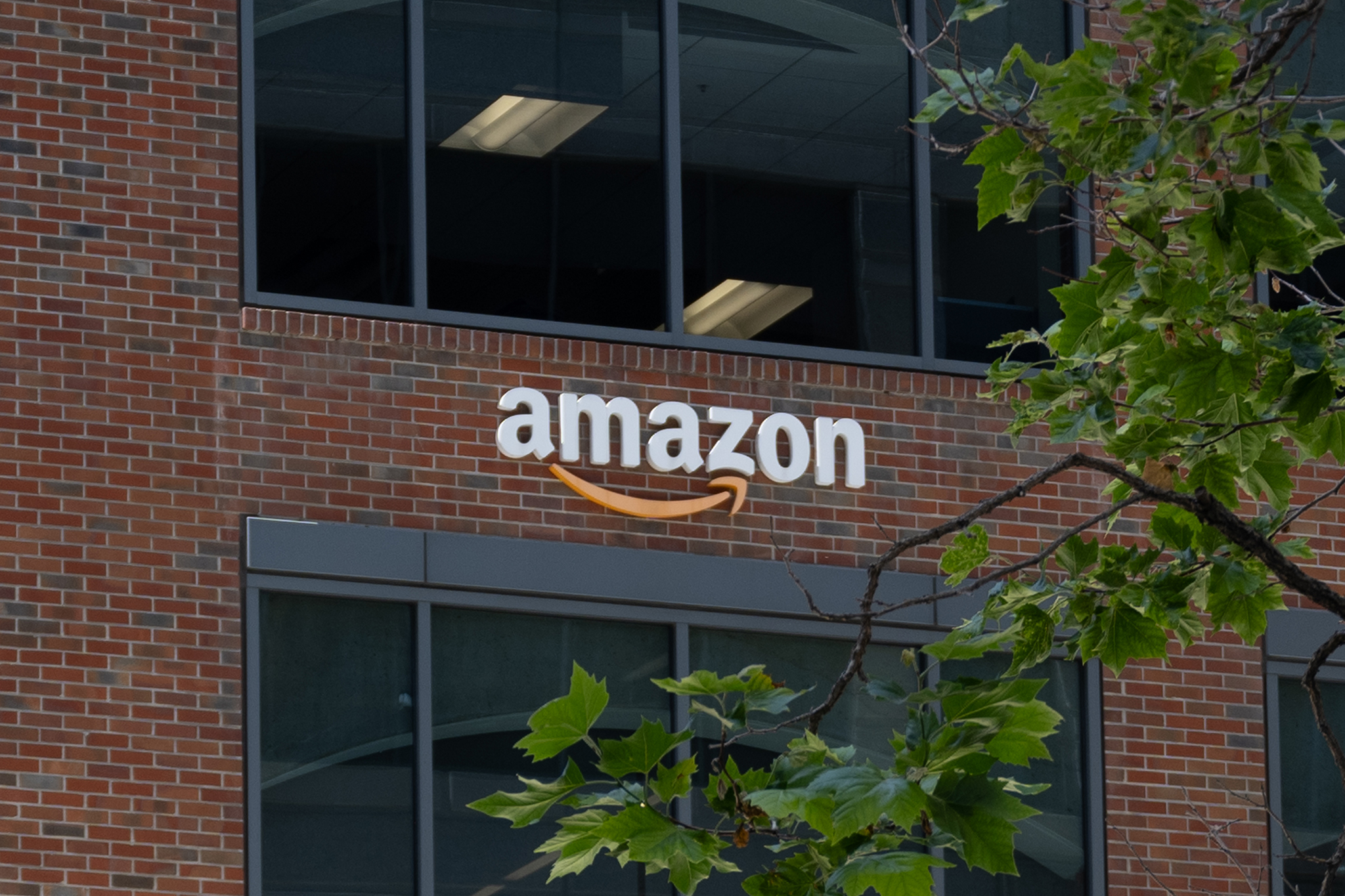 Calif. man sues Amazon after tabletop firepit explodes in his face
