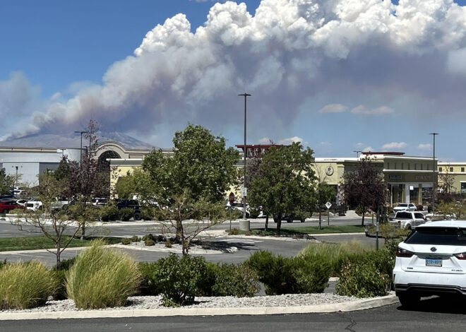 Hawk Fire destroys 32 homes in Reno, with thousands still evacuated