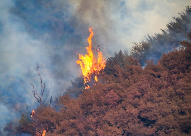 Expanded evacuation orders as Big Sur wildfires grow
