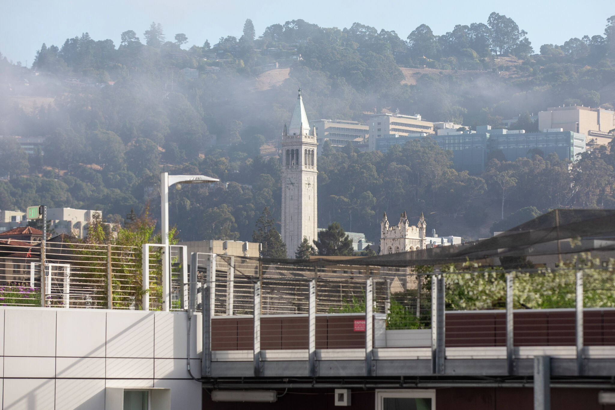 Top California law firms now want students to apply as they start school