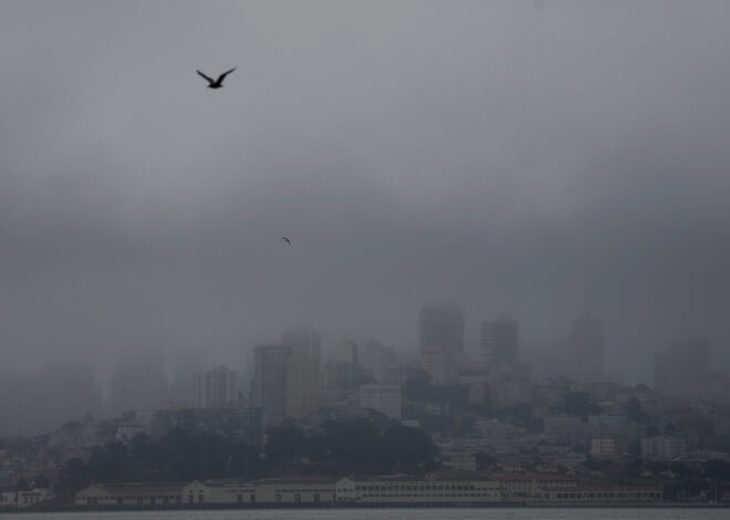 4,000-foot-deep marine layer brings wet weather to Bay Area