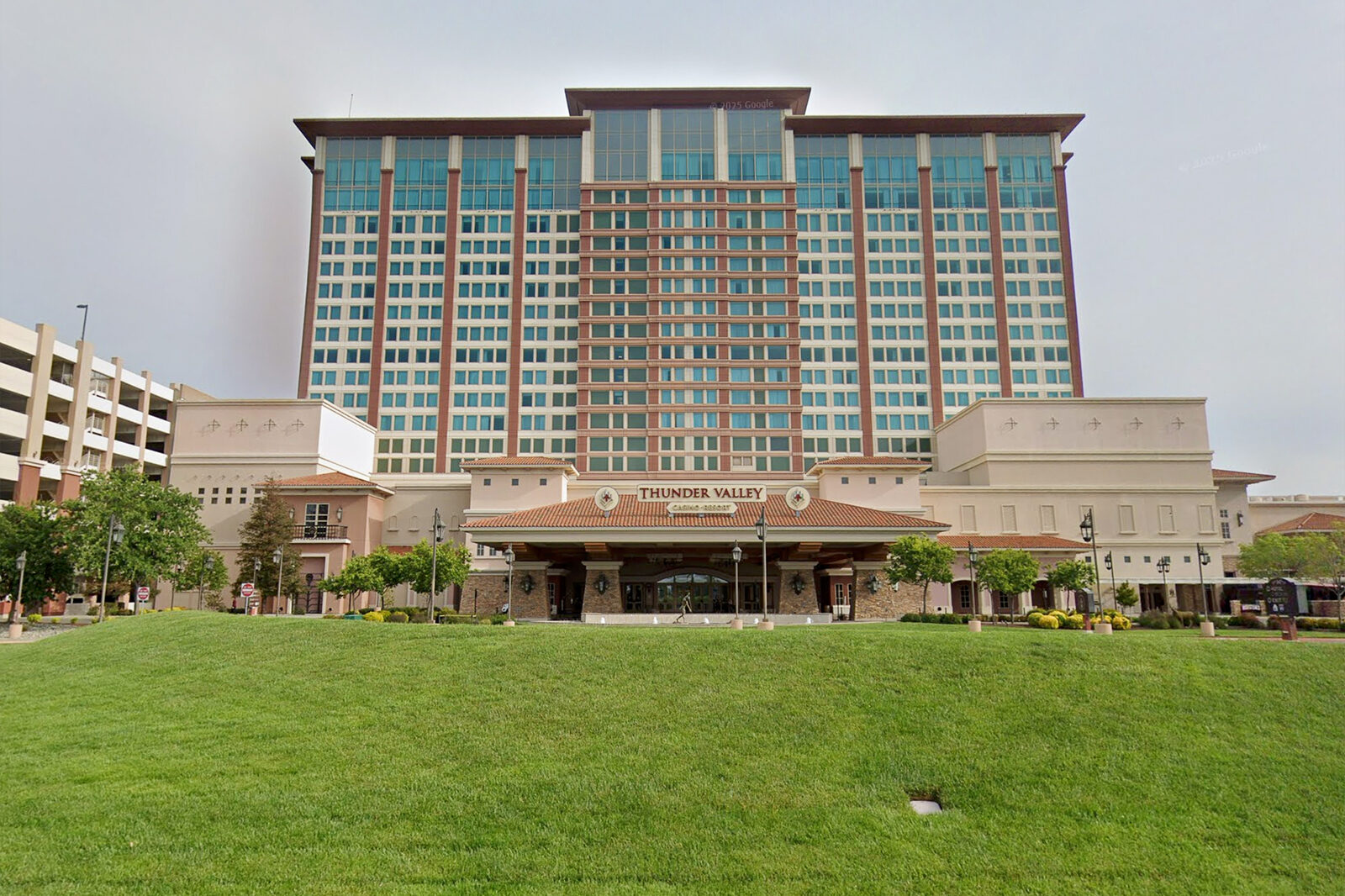 Calif. man, 22, allegedly stabbed 5 at Thunder Valley Casino