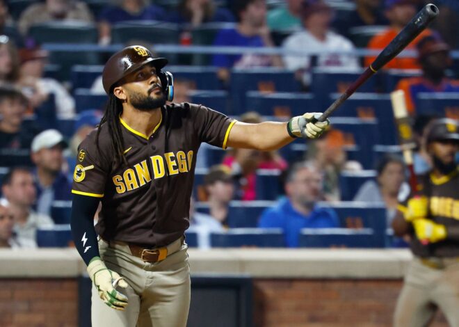 Fernando Tatis Jr. robs a grand slam and hits 2 homers in Padres’ 5-2 win over Mets