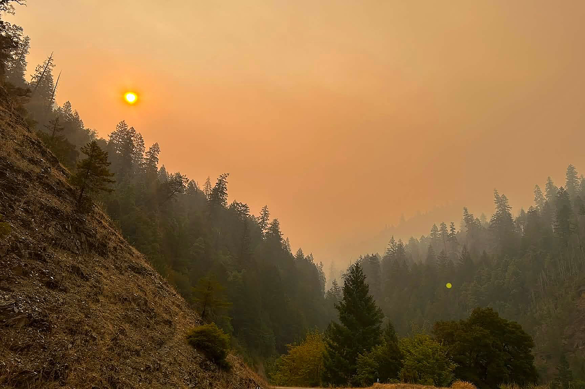 Uncontrolled NorCal wildfire surrounds highway, forcing indefinite closure