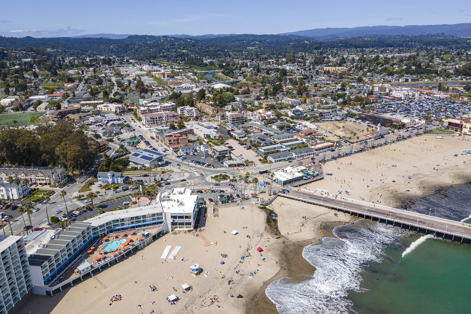 Even as SF rent skyrockets, Santa Cruz is still the most expensive place to rent in the US