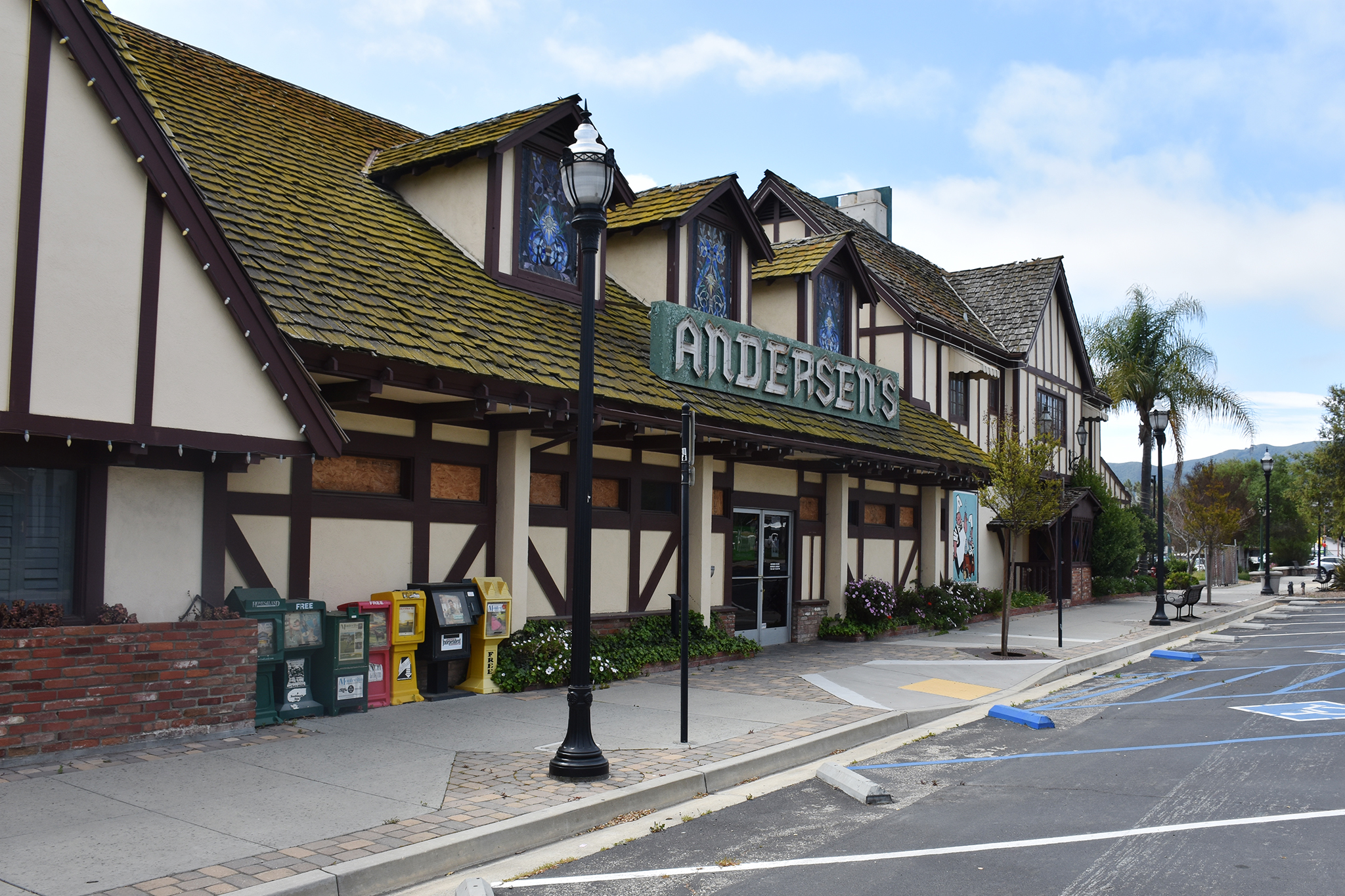 A last memento of iconic Pea Soup Andersen’s is set to be removed