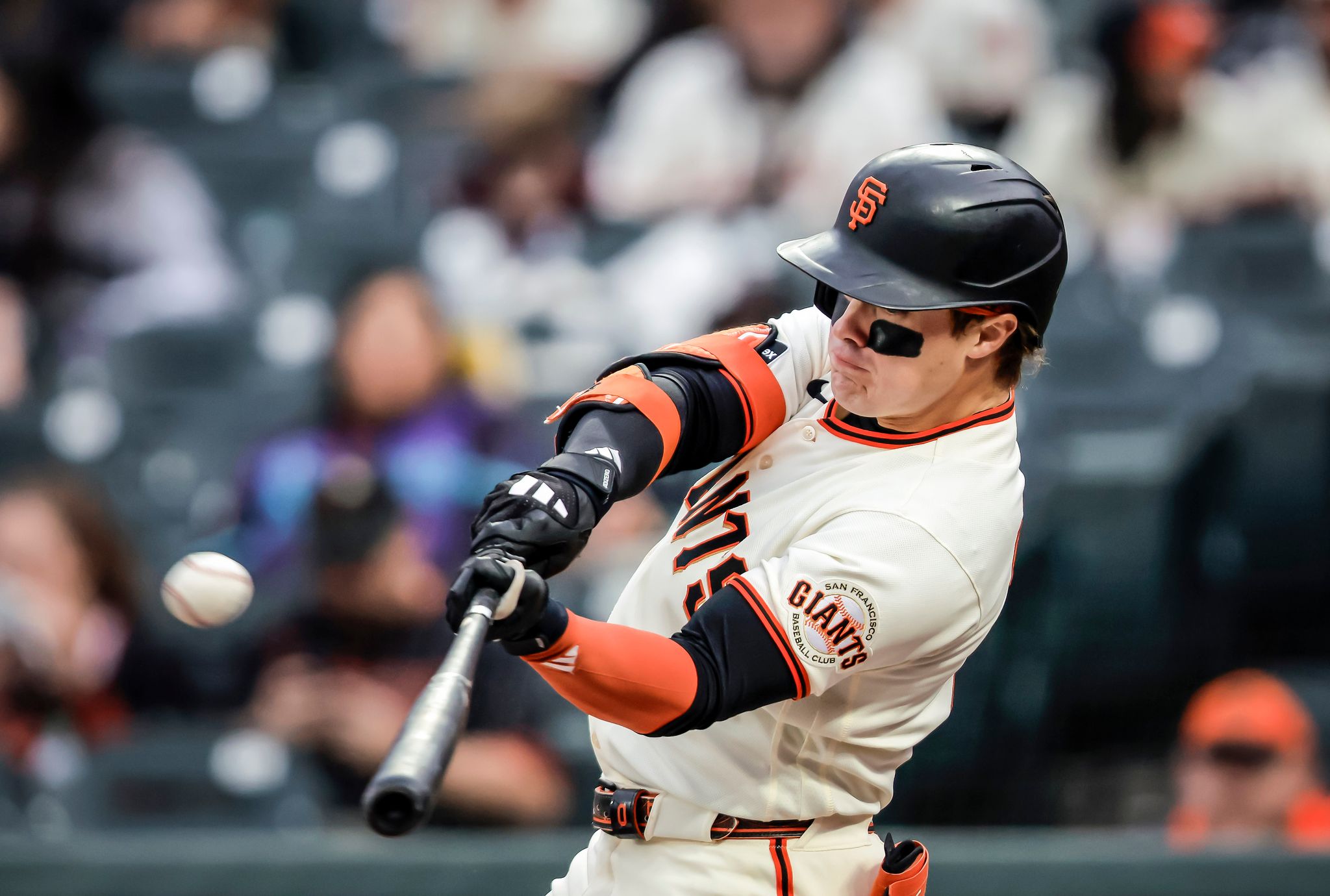 Drew Gilbert homers and Landen Roupp pitches 5 solid innings as Giants beat Diamondbacks 6-1
