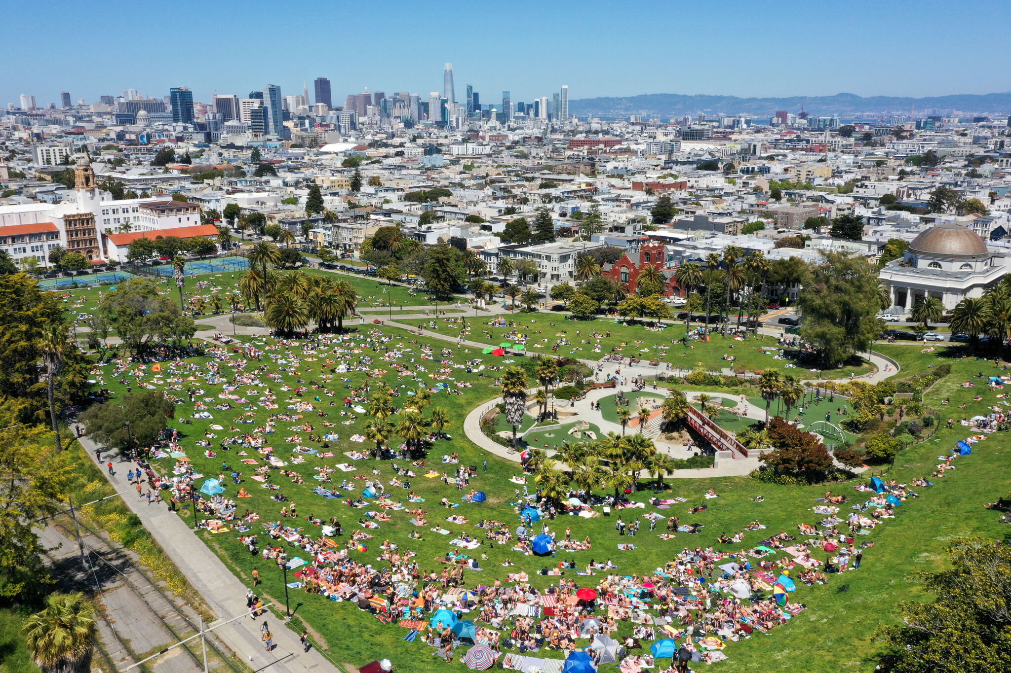 ‘Roller coaster’ Bay Area weather to flip from below normal to mid-90s