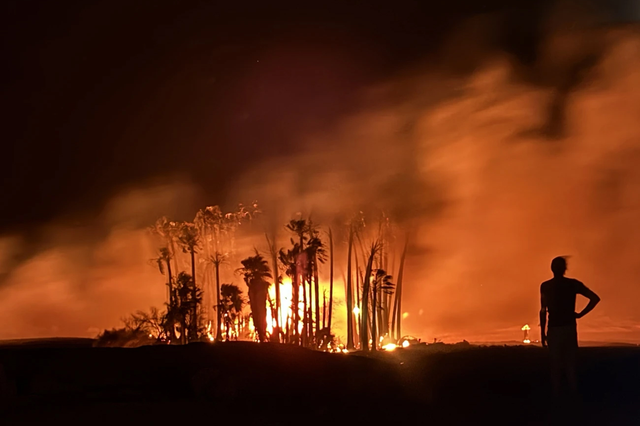 Fire blazes through remote Death Valley hot springs campground, prompting closure