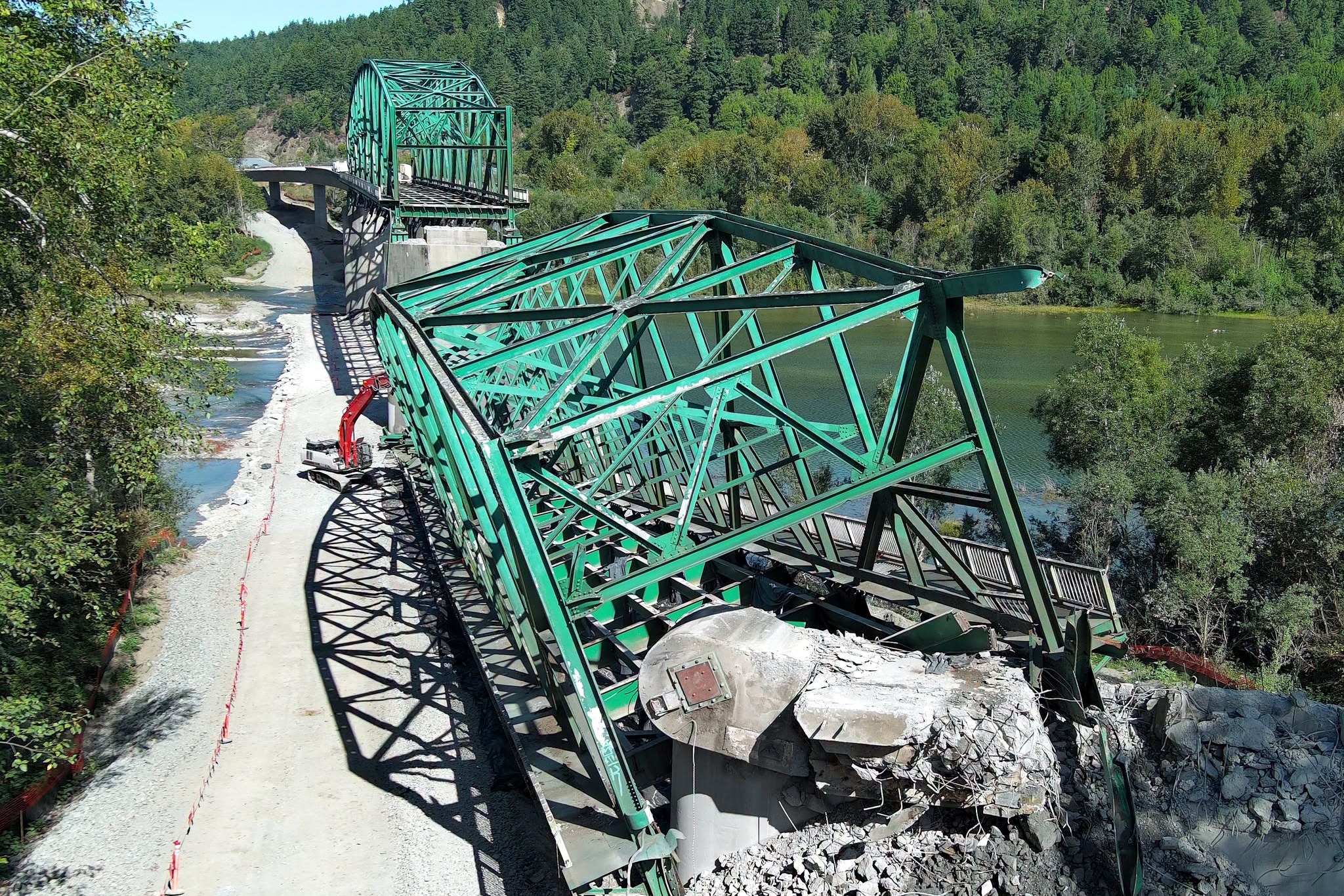 Highway 101 Eel River Bridge set for yearslong earthquake retrofit