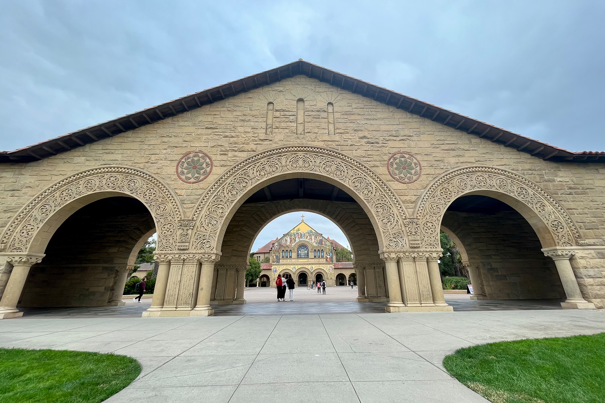 California lands 2 schools in U.S. News’ top 5 colleges