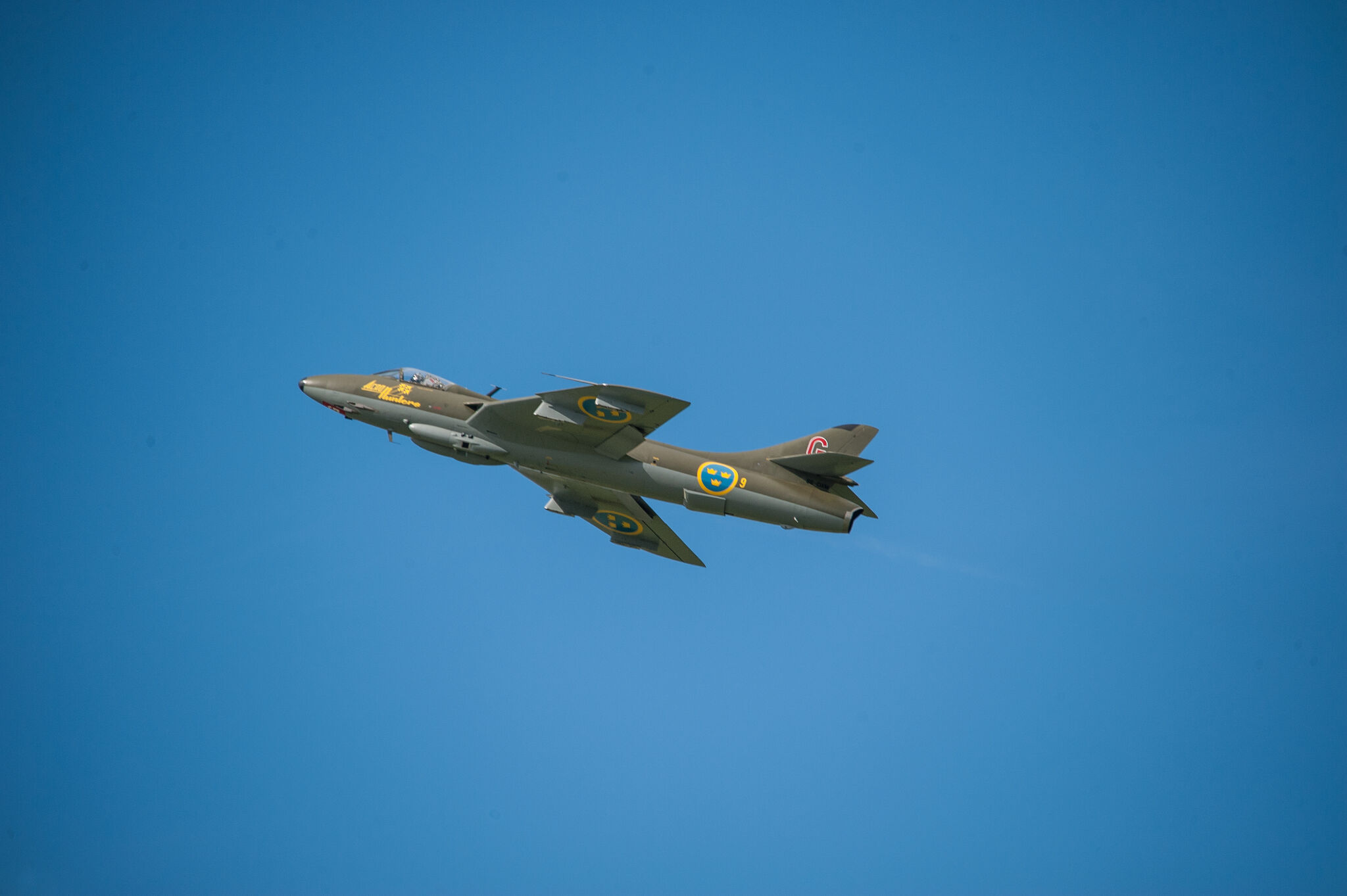 ‘Mayday’: Audio captures moment military jet crashes off California coast