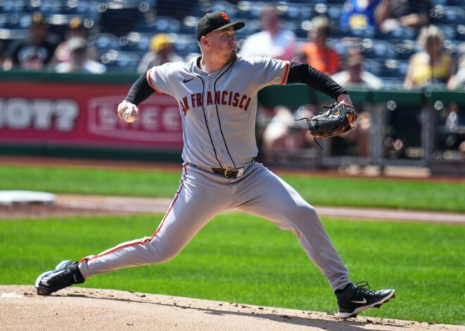 Pirates use six relievers to two-hit the Giants in a 5-2 victory