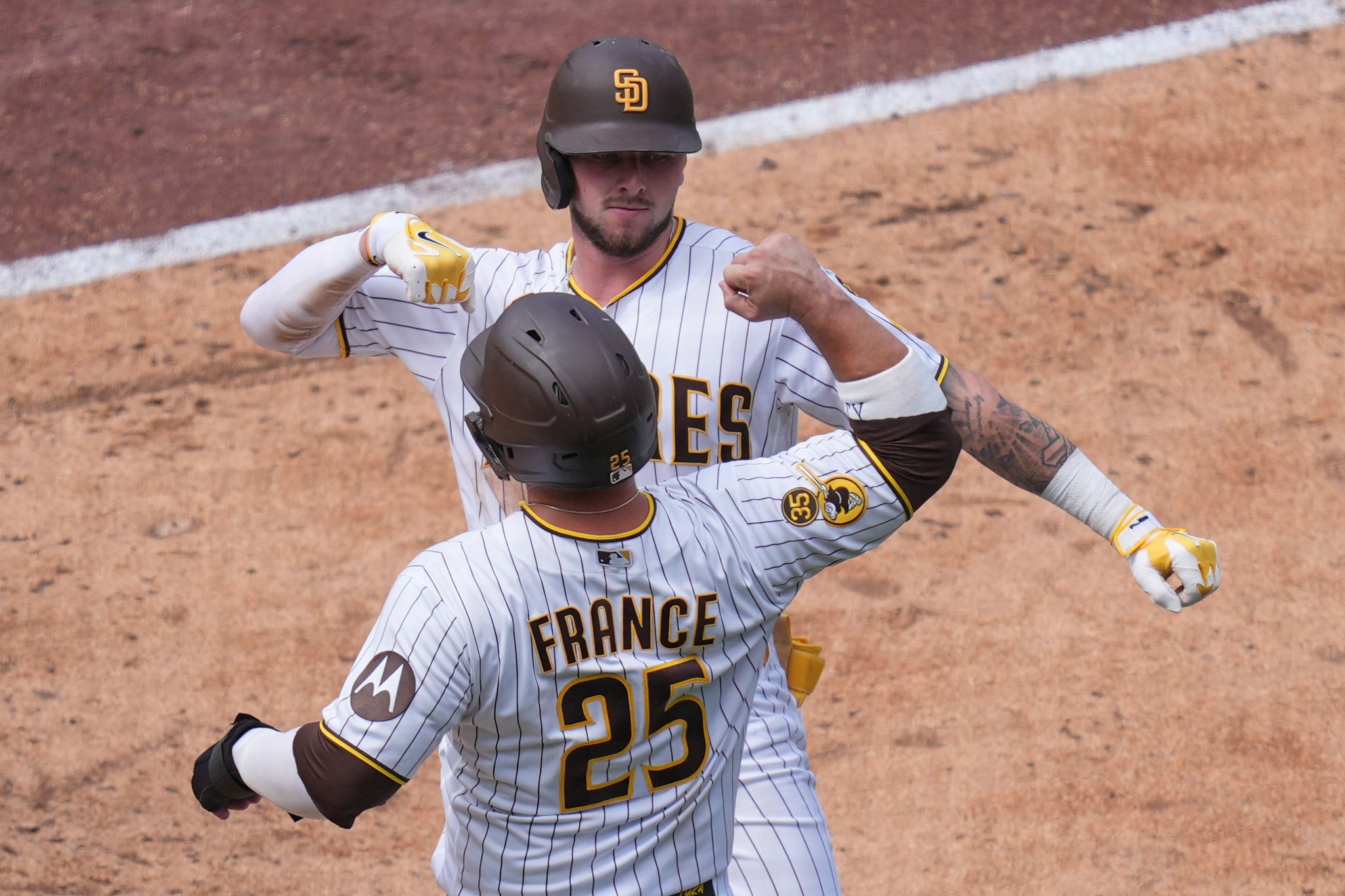 Merrill homers twice and drives in 6 runs in the Padres’ 9-2 victory over the Nationals