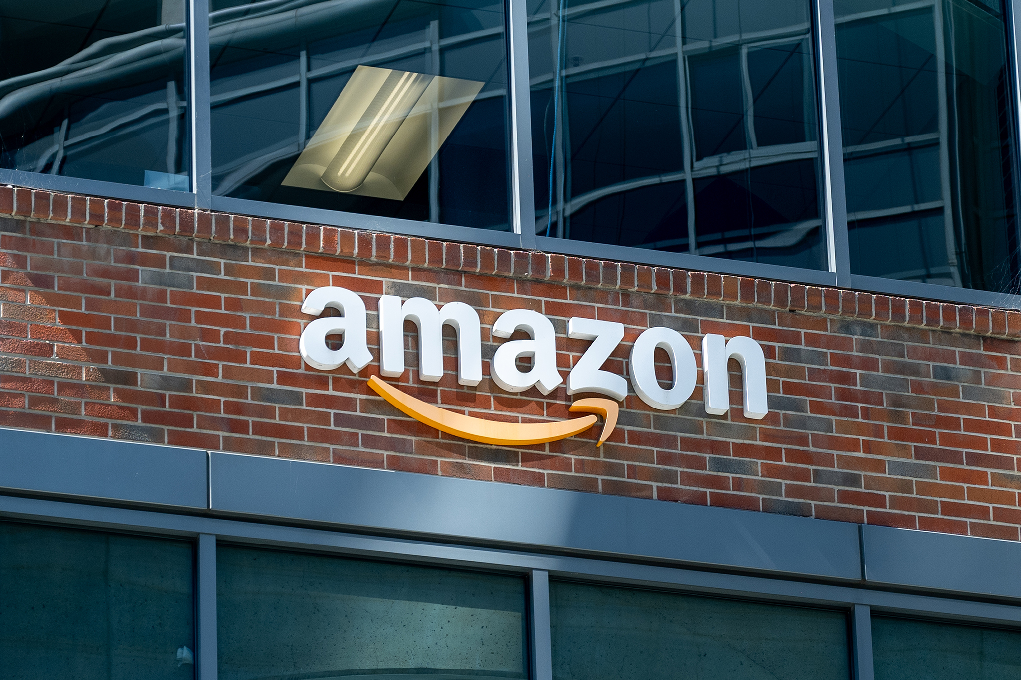 People made thousands on this Amazon platform. Now it’s getting killed off.