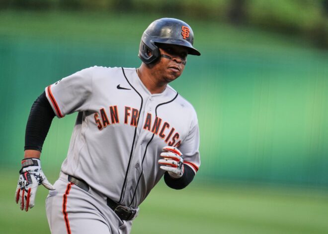 Rafael Devers hits 32nd homer, extends hit streak to 10 games as Giants beat Pirates 5-4 in 10