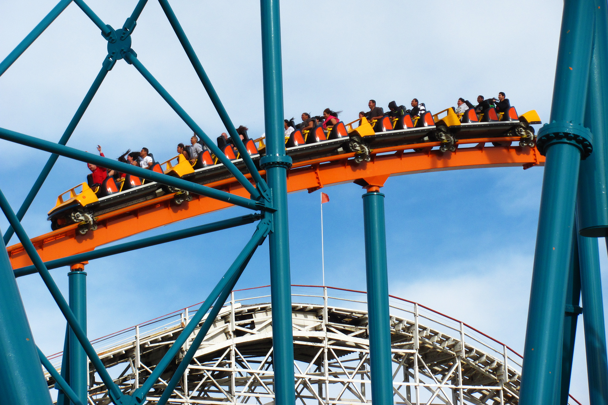 Weeks after X2 closure, Six Flags shuts down ride after man plummets to his death