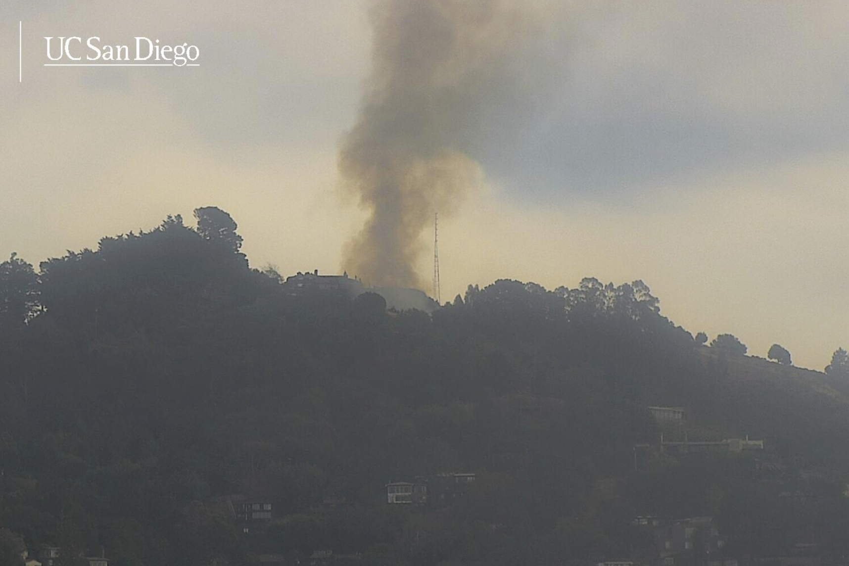 Fire in Berkeley hills reportedly damages Skyfall Estate
